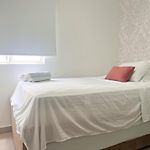 Apartamento con 3 Cuartos, 2 baños, AC y Vista al Mar