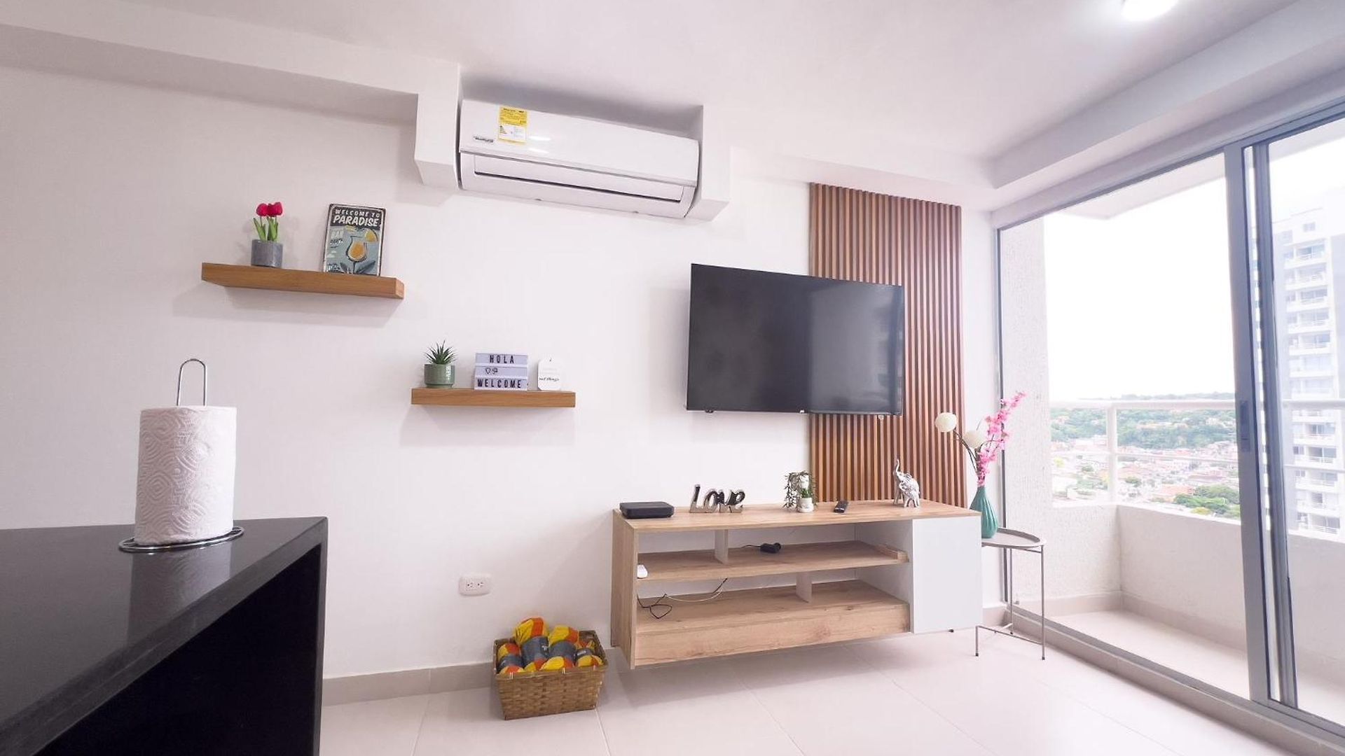 Apartamento Con 3 Cuartos, 2 Baños, Ac Y Vista Al Mar Cartagena