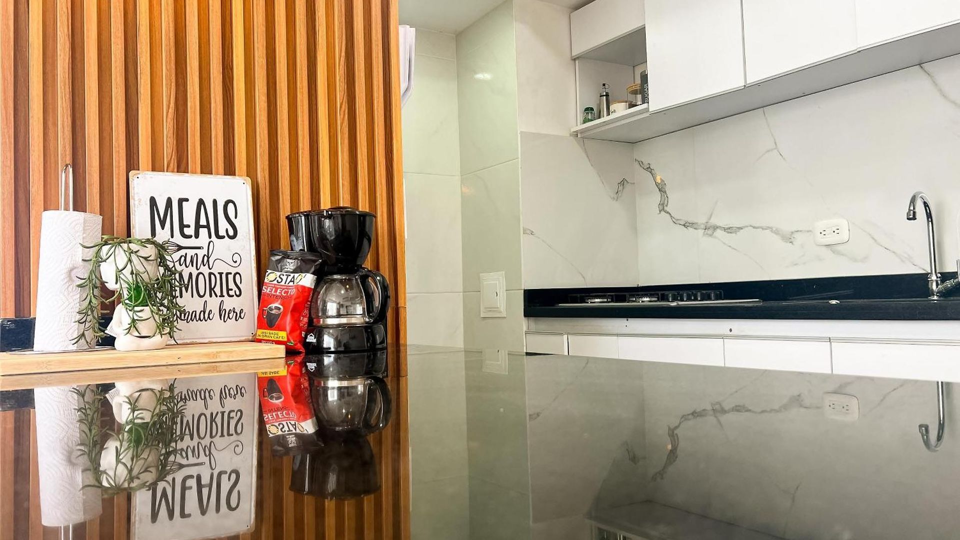 Con 3 Cuartos, 2 Baños, Ac Y Vista Al Mar Apartamento Cartagena