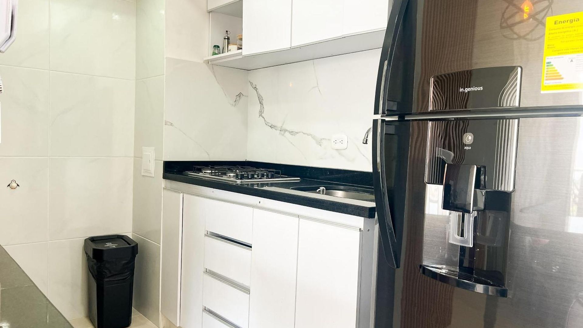 Apartamento Con 3 Cuartos, 2 Baños, Ac Y Vista Al Mar Cartagena