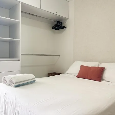 Apartment Con 3 Cuartos, 2 Banos, Ac Y Vista Al Mar *