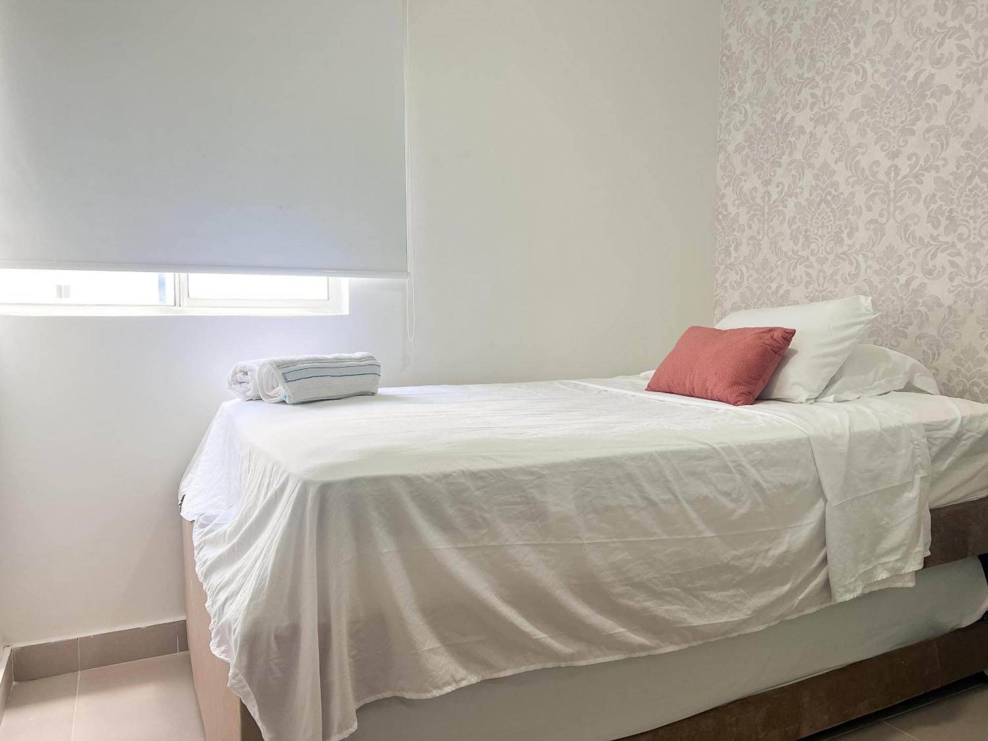 Apartment Con 3 Cuartos, 2 Banos, Ac Y Vista Al Mar Cartagena